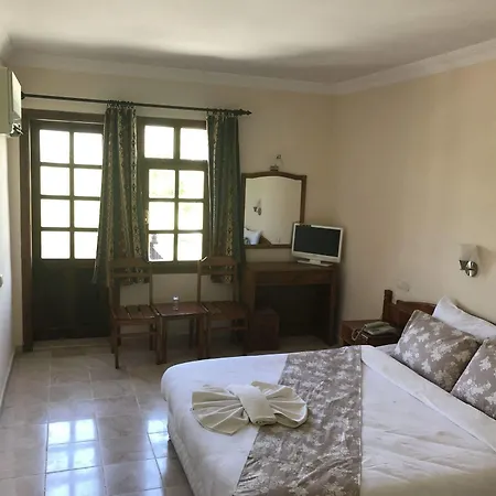 克丽姆酒店及公寓 3*