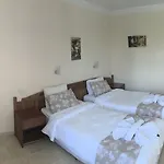 Ξενοδοχείο με διαμερίσματα Kilim & Φετιγιέ