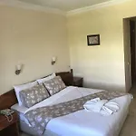 Ξενοδοχείο με διαμερίσματα Kilim & 3*