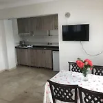 Ξενοδοχείο με διαμερίσματα Kilim & Φετιγιέ